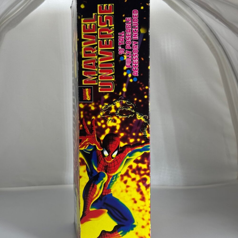 1997 Toy Biz Marvel Universe  WOLVERINE X-MEN Action Figure - Picture 5 of 10